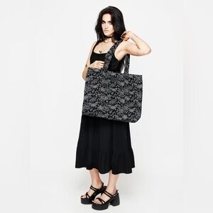 DISTURBIA Tote Bag, pre owned like new condition.